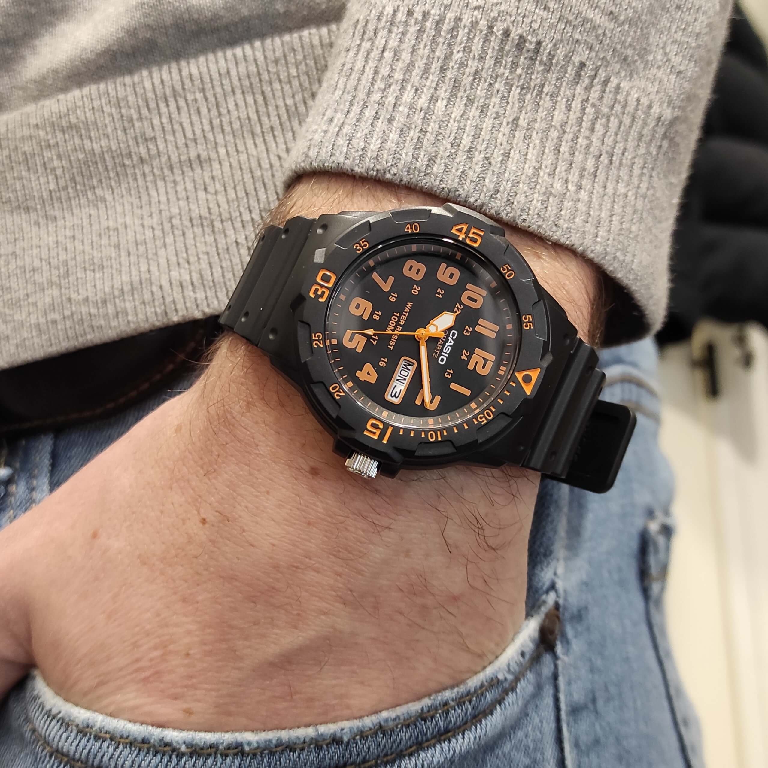 Orologio Casio Uomo MRW-200H-4BVDF 3 Orologio Casio Uomo MRW-200H-4BVDF