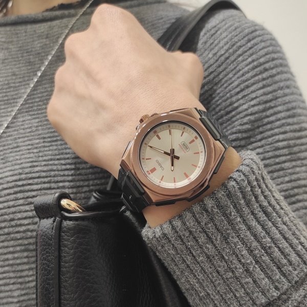 Orologio Casio Donna LWA-300HRG-5EVEF 3 Orologio Casio Donna LWA-300HRG-5EVEF