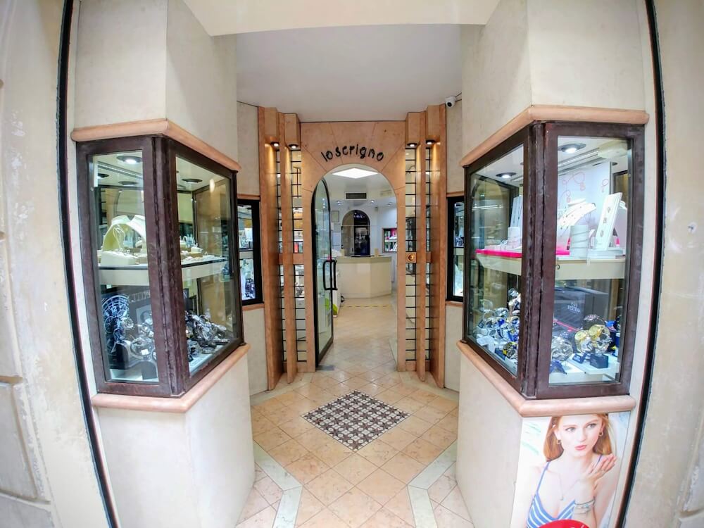 Store locale visto da dentro